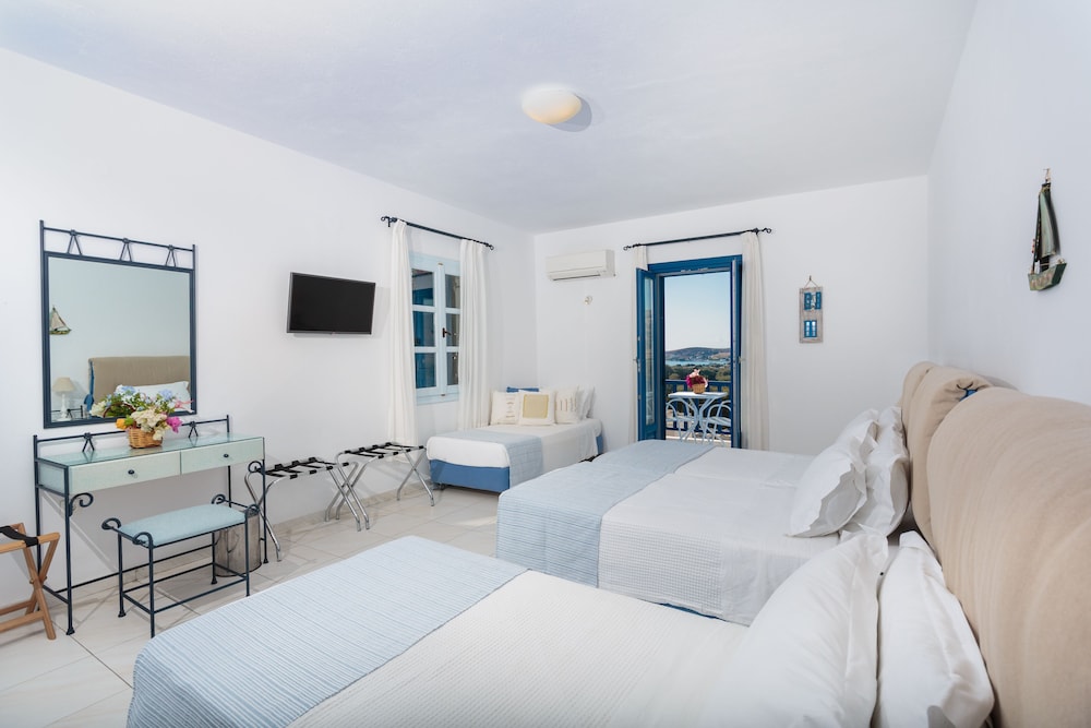 Pyrgaki Hotel 26/71