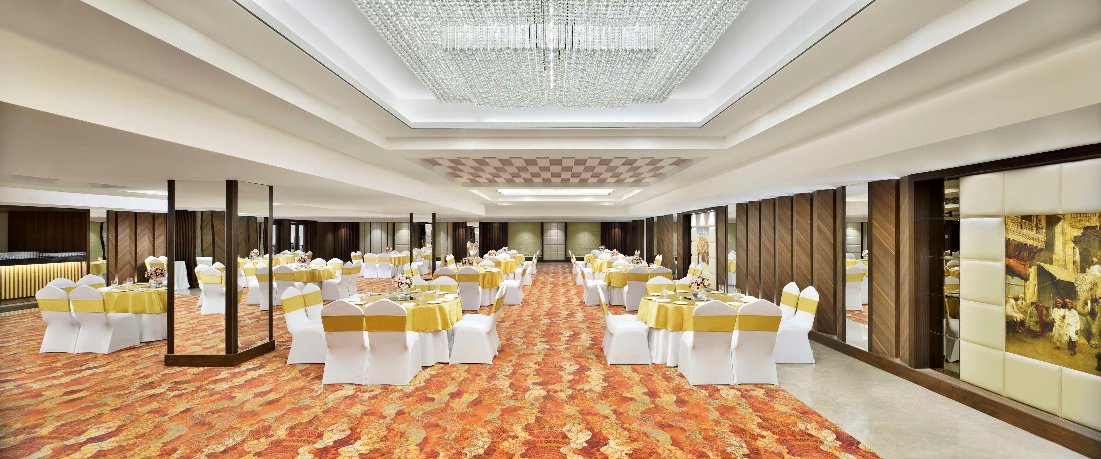 Golden Tulip Jalandhar 23/23