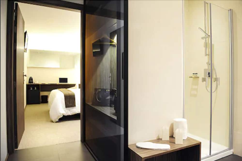 Air Rooms Madrid Airport By Premium Traveller 12/53