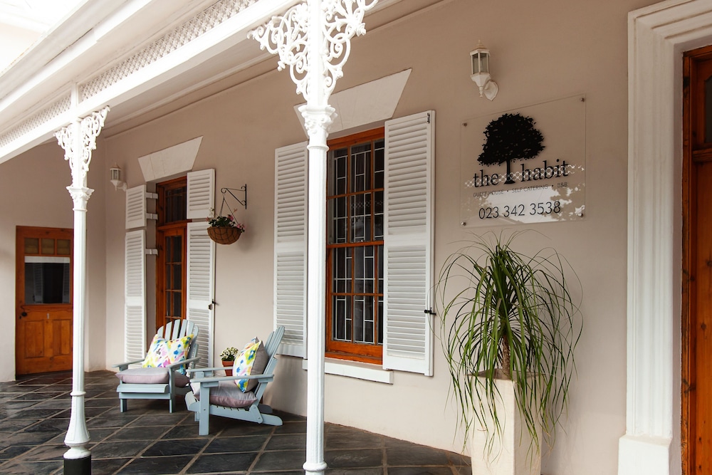 The Habit Guesthouse 5/50