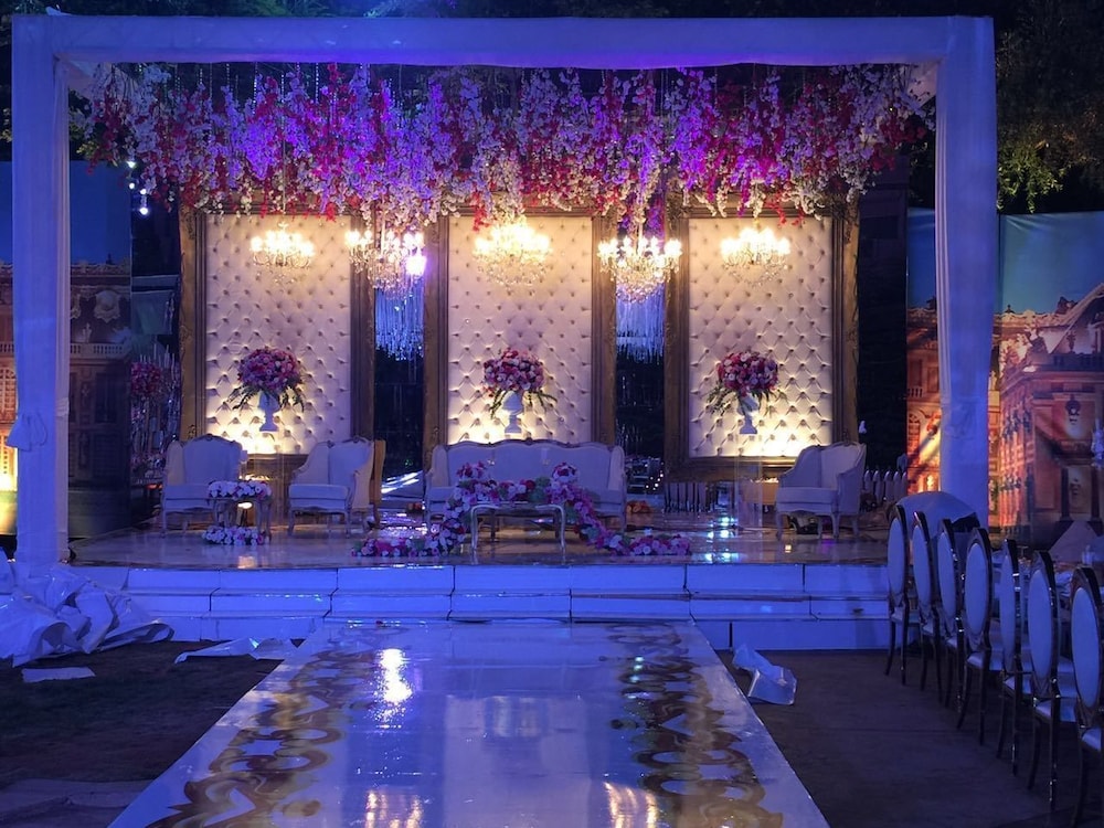 CHTAURA PARK HOTEL 27/50
