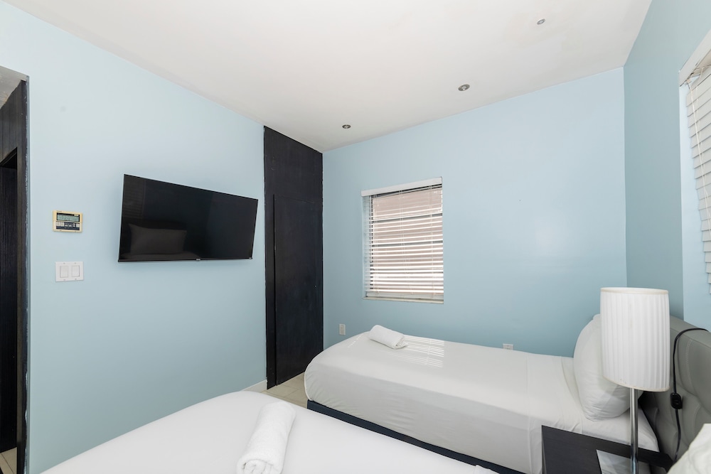 Luxury Miami Beach Apartments By Michigan 26/64