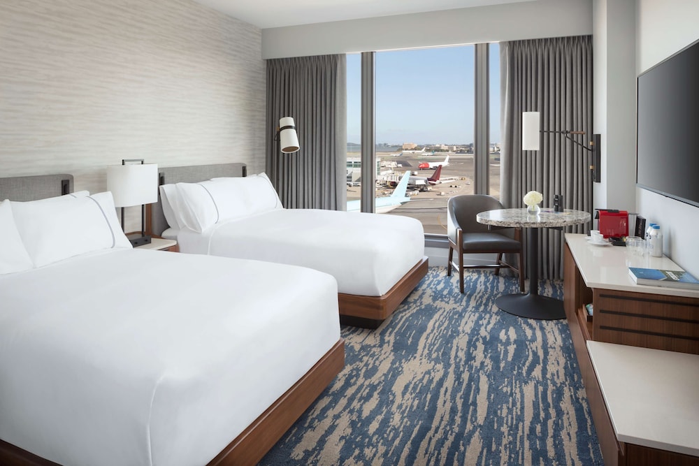 Room, 2 Queen Beds