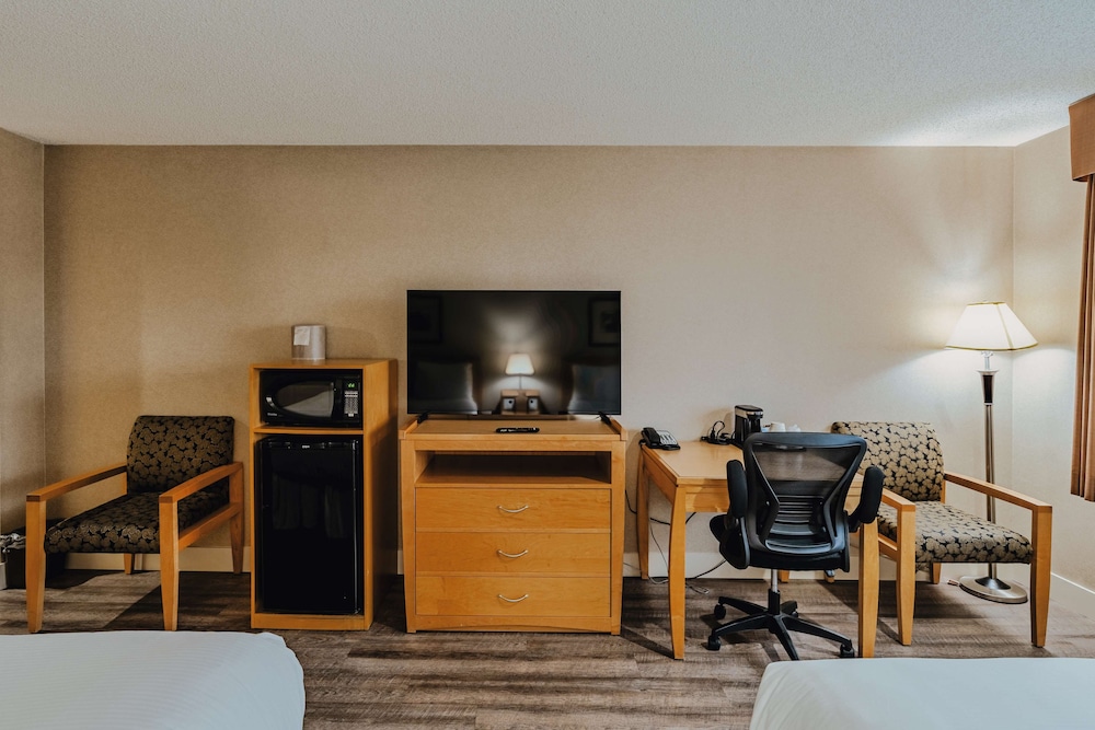 SureStay Plus by Best Western Coquitlam 40/50