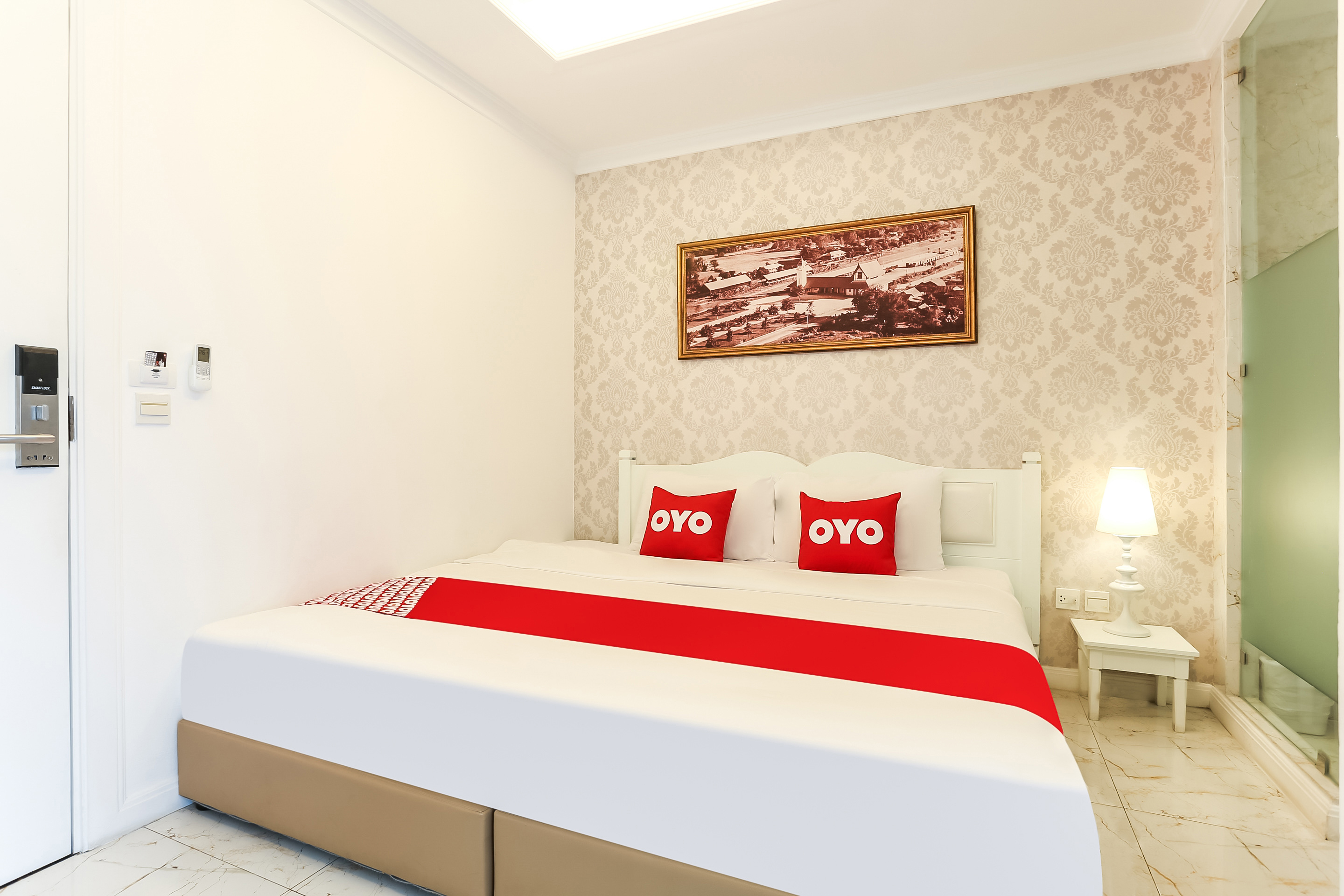 B2 Riverside Colonial Hotel 14/43