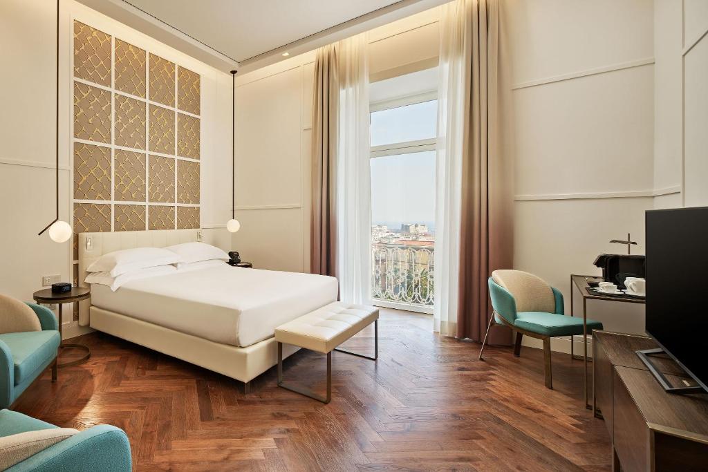 Superior, Double Bed, Sea View