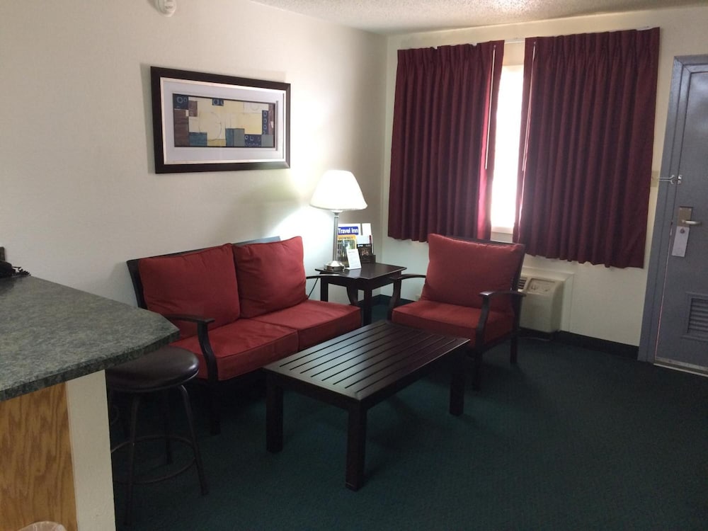 Travel Inn 10/24