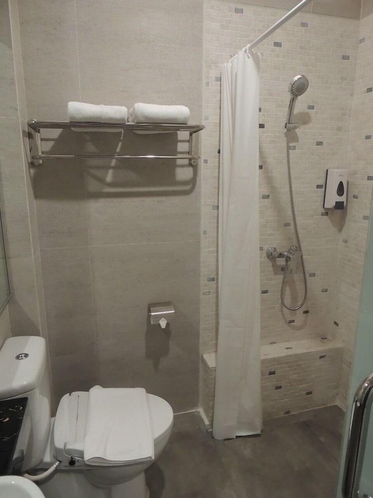 Odua Thamrin Jakarta 17/18