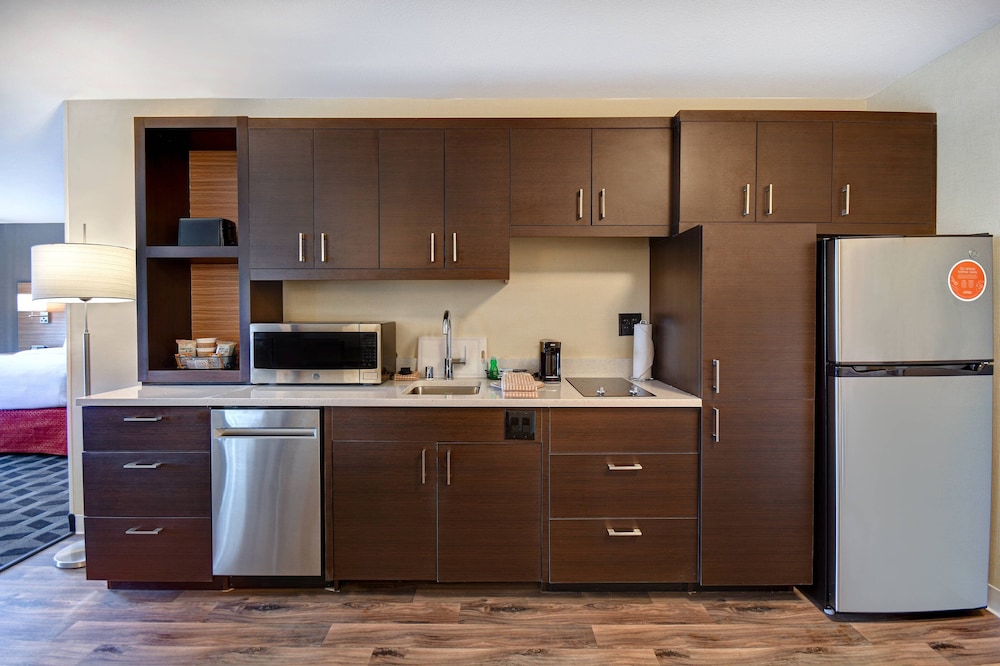 TownePlace Suites by Marriott Las Vegas Airport South 6/30