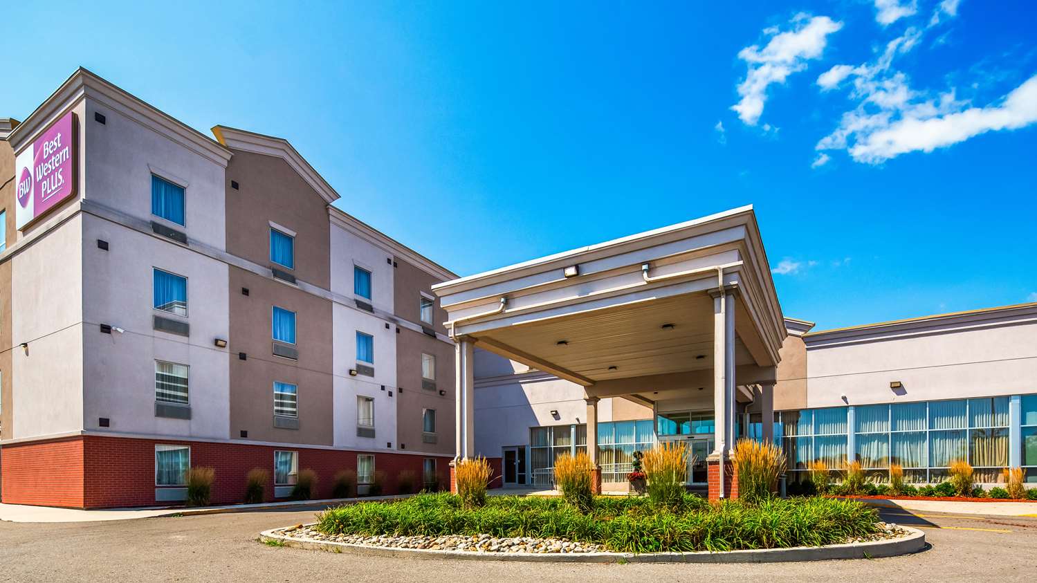 Best Western Plus Bowmanville 2/16
