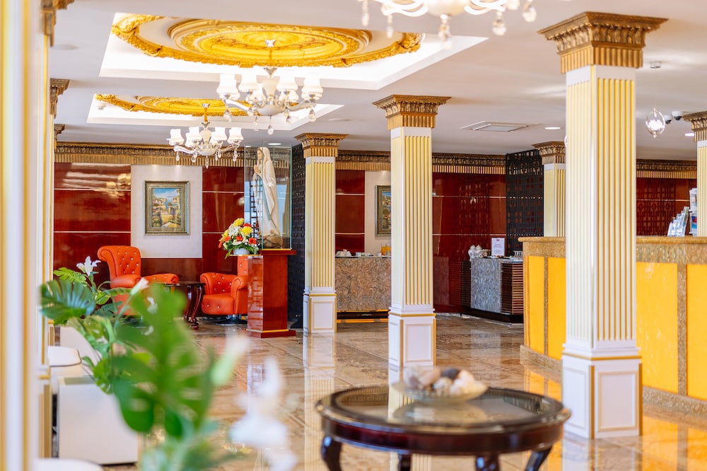 Monicca Collection Suites and Residences 16/74