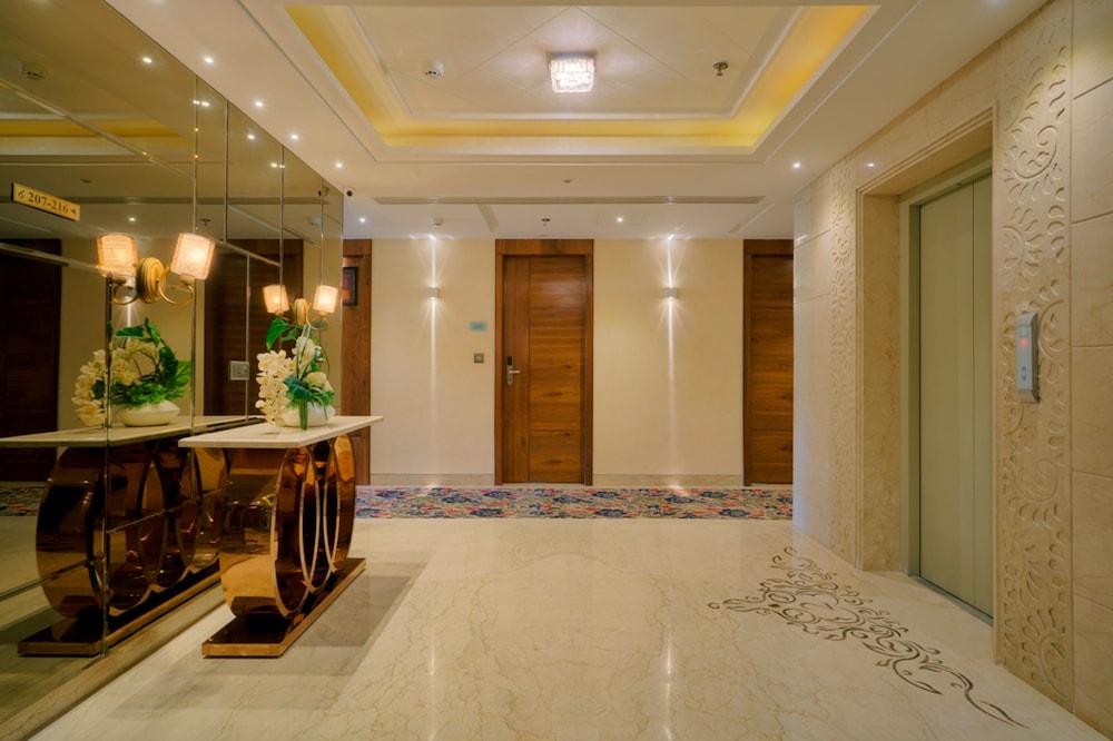 Blu Feather Hotel & Spa 16/69