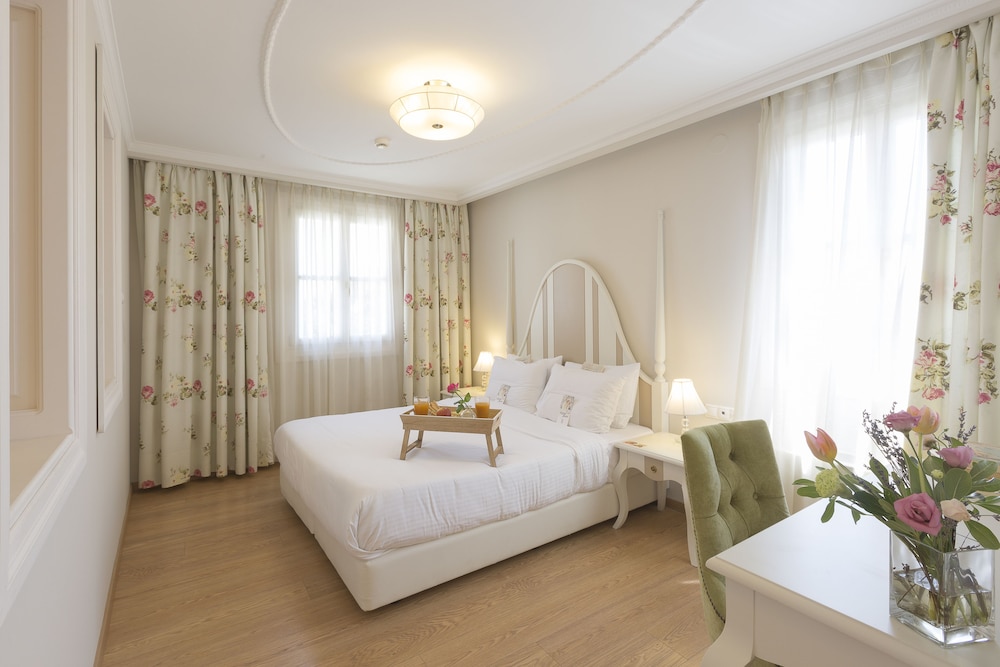 Gatto Perso Luxury Apartments 9/50