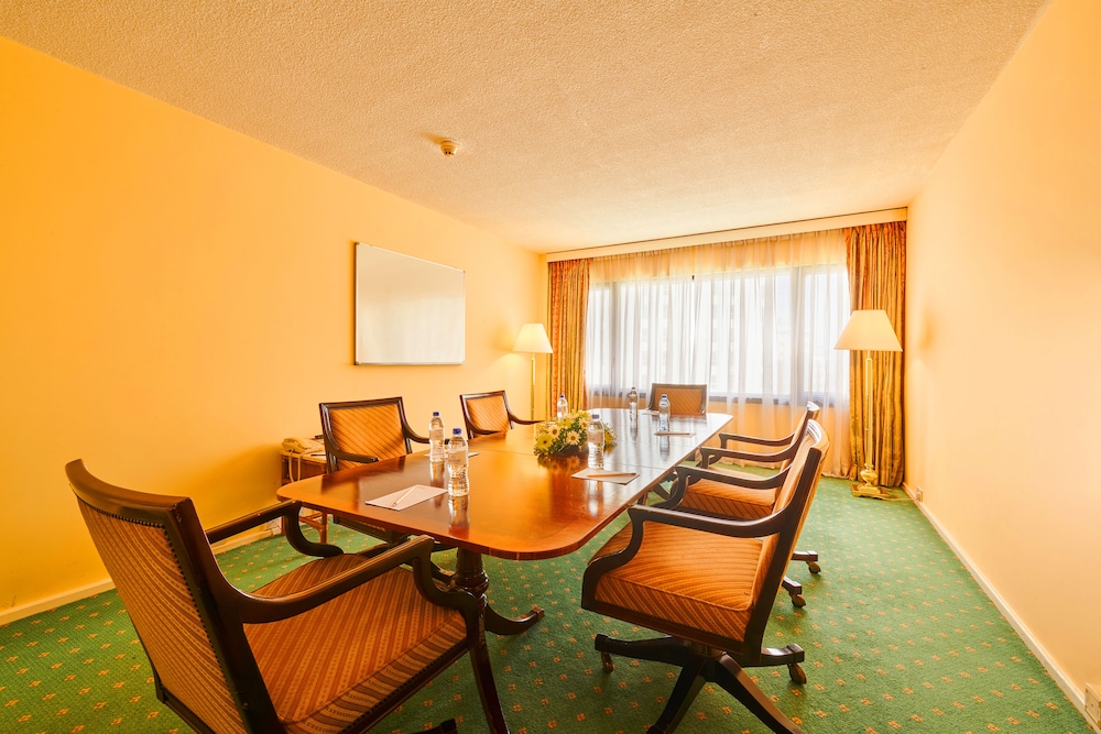 Radisson Blu Hotel, Galadari Colombo 60/63