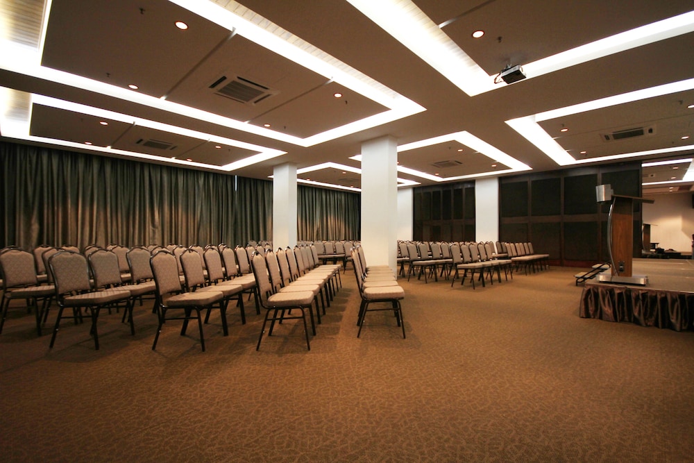 Aroma Hotel 14/25