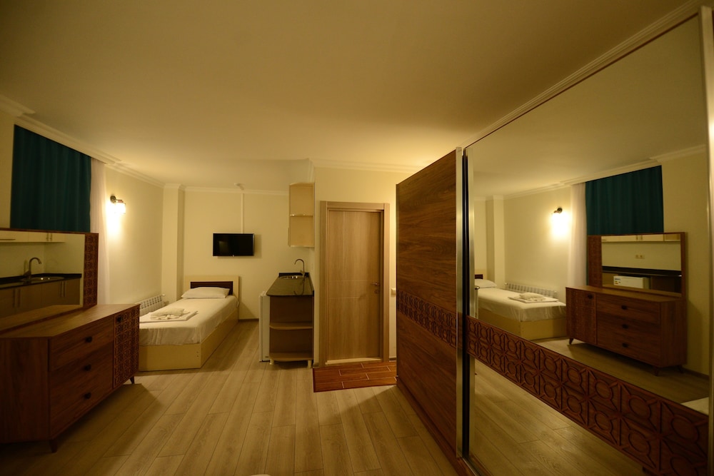 Hotel Aristocrat Batumi 26/34