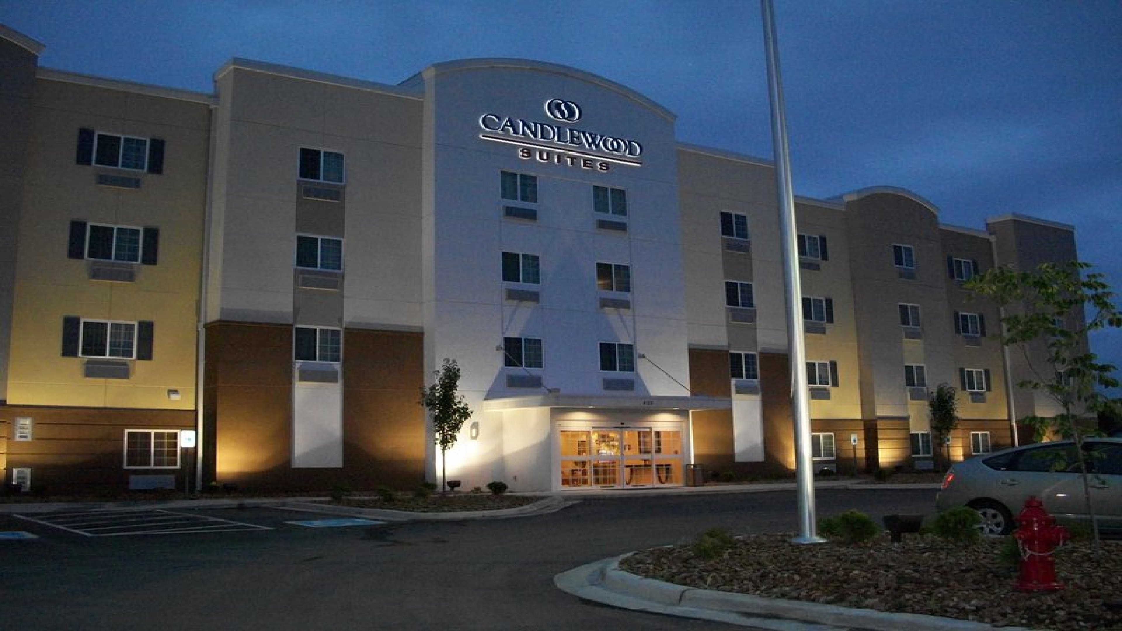 CANDLEWOOD SUITES MIDLAND SW 5/50