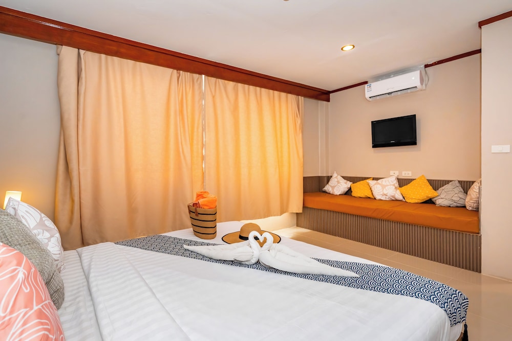 Outdoor Inn Kata Hotel 38/50