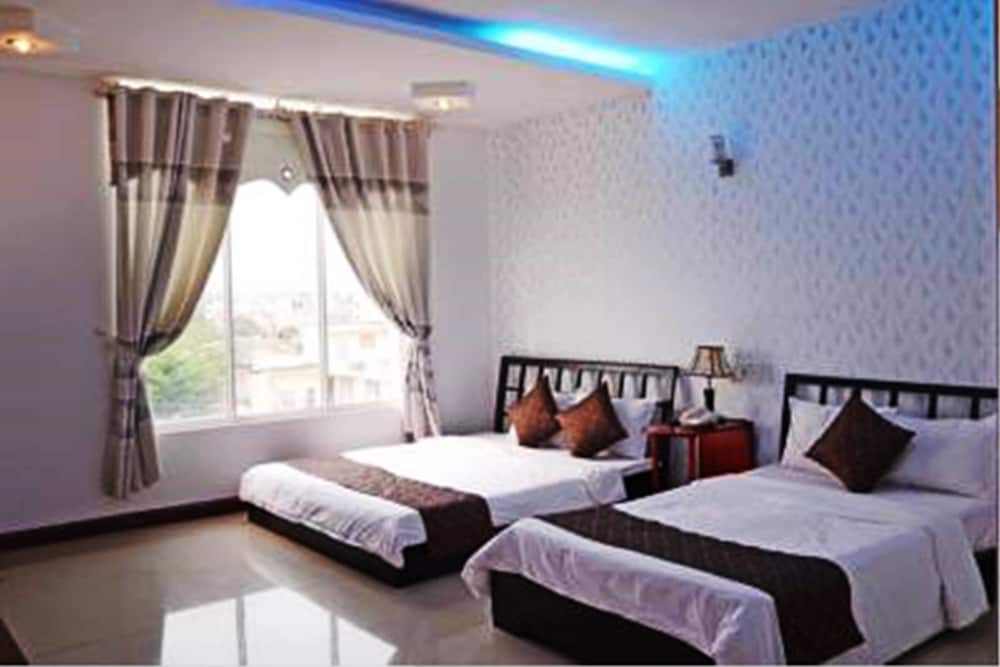 Hoa Phong Hotel 24/60