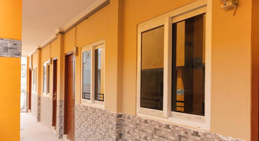 Reddoorz Plus Near Palembang Square Mall 26/33