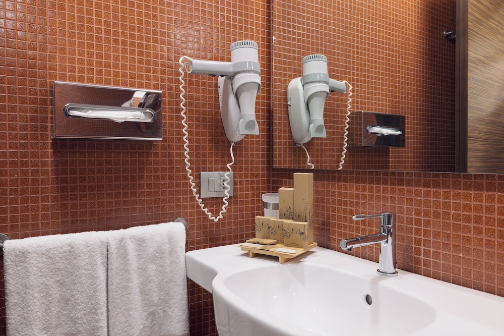 Selinunte Boutique Hotel 58/60