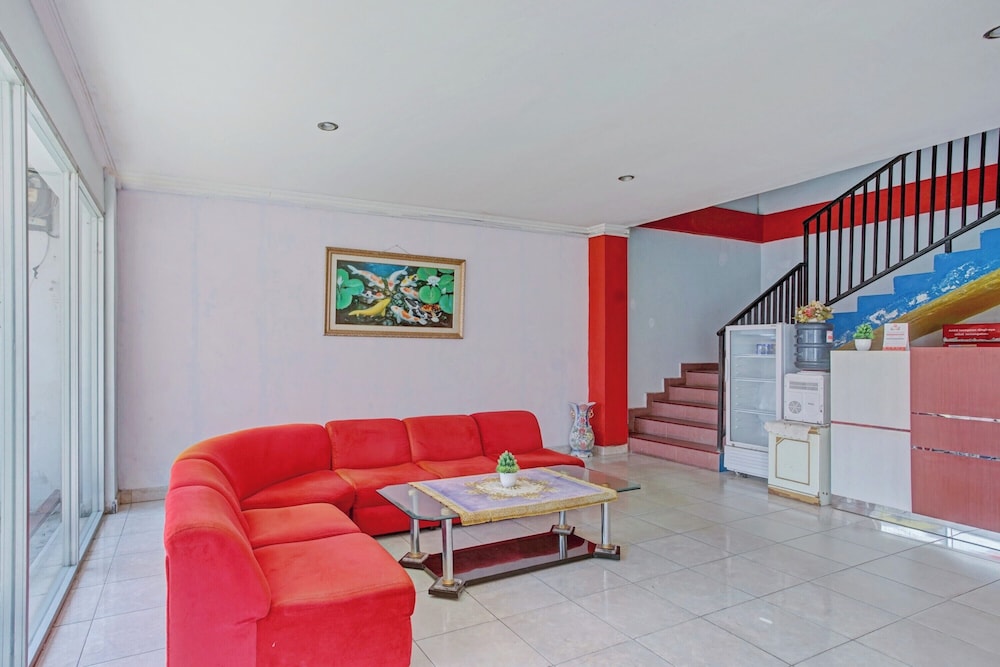 Hotel O Enggal Near Gor Saburai Formerly Hotel Pelangi 30/34