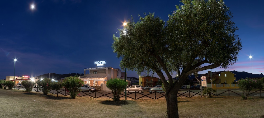 Xenia Hotel 48/49