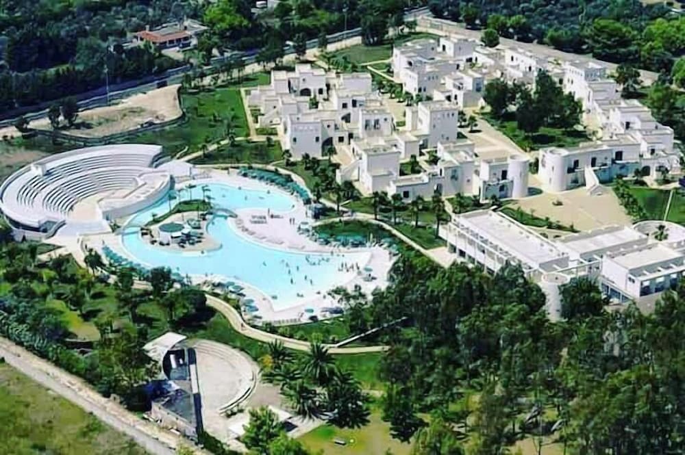 Villaggio Club La Brunese 63/67