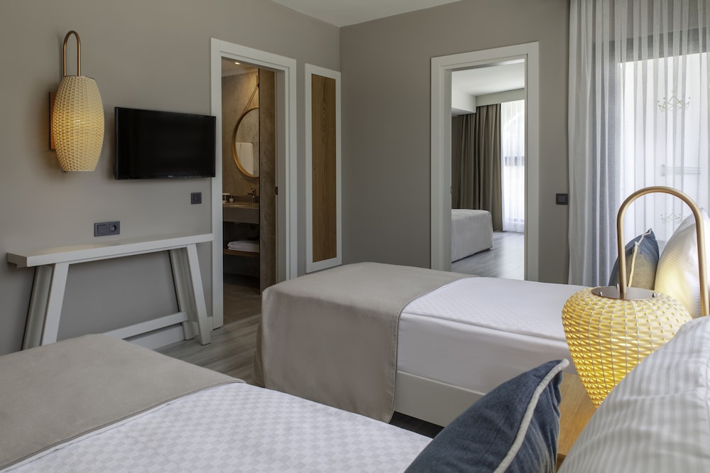 Side Royal Style Hotel 18/40