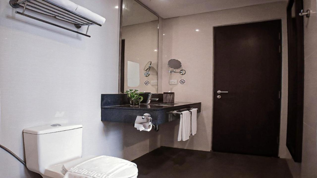 MCollection - Private Rooms in Historic Manila Chinatown 32/35