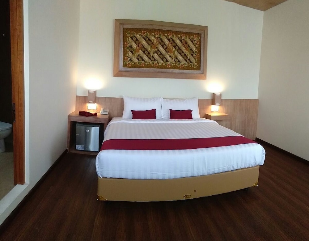 Hotel Parangraja 25/61