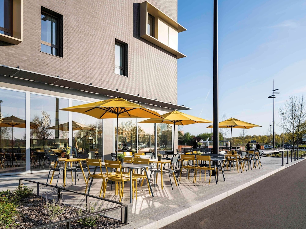 Ibis Styles Guyancourt Versailles 66/69