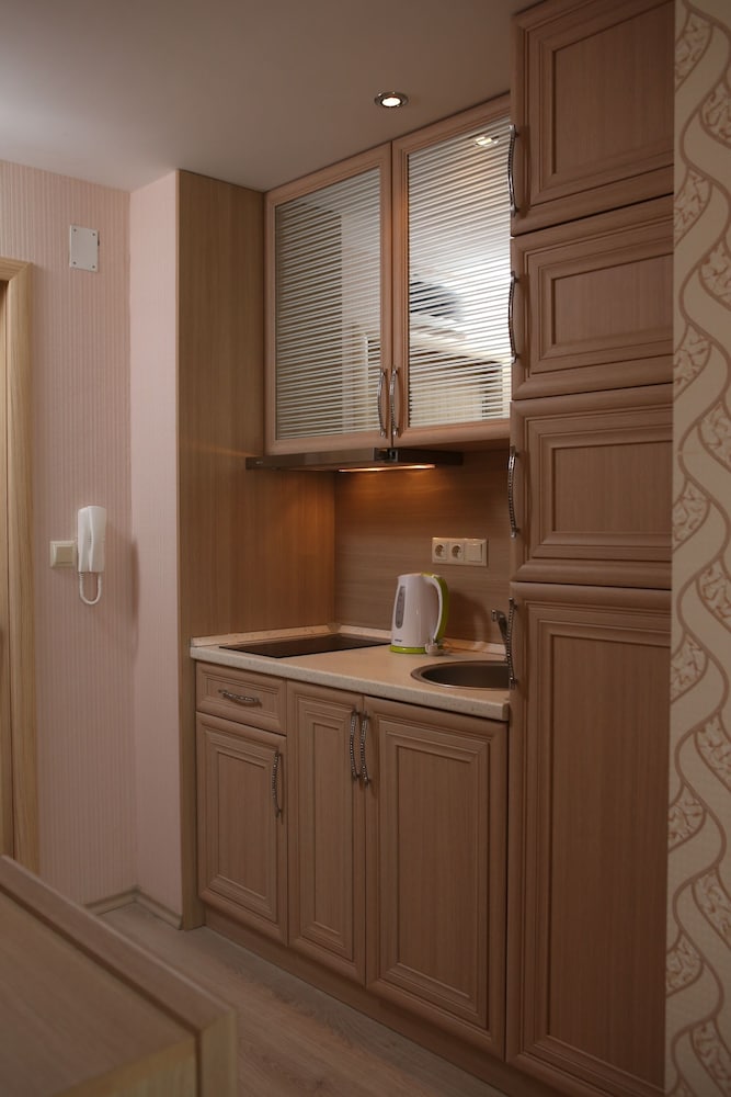 Harmony Suites 2 3 14/65