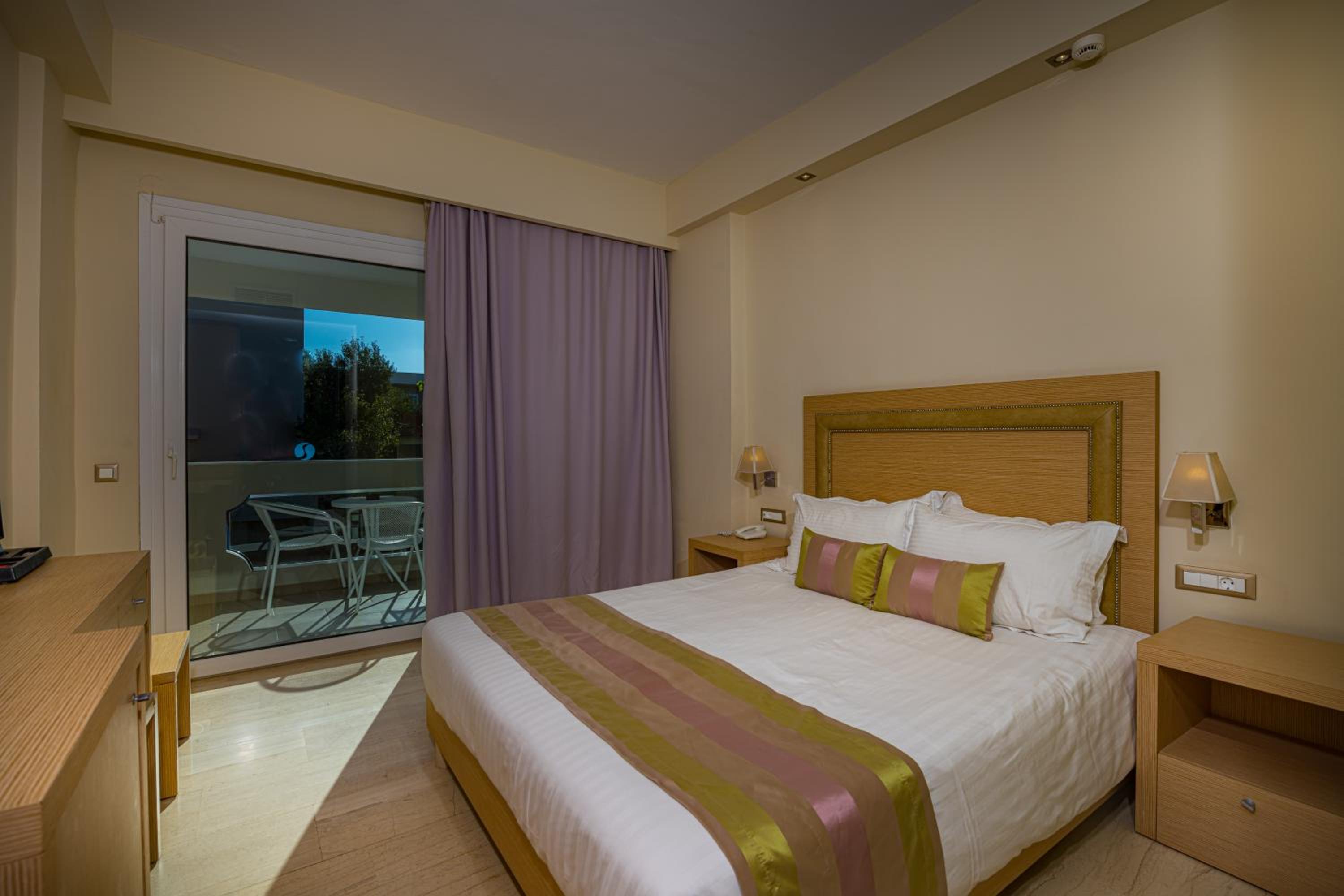 Comfort, Inland View