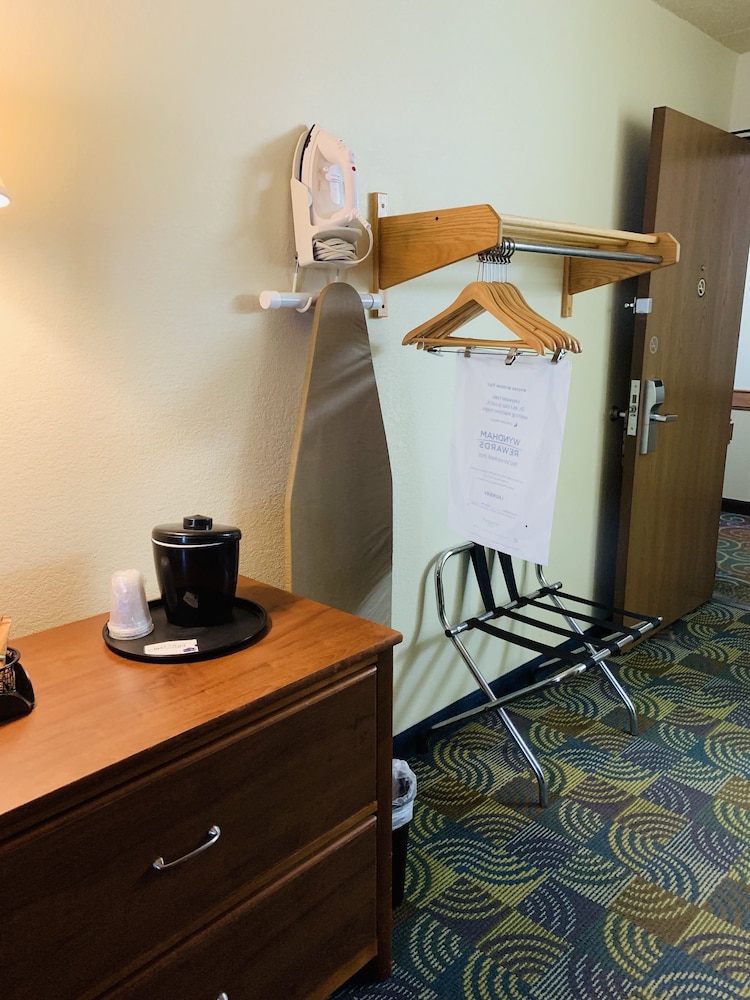 Americinn By Wyndham Kewanee 17/43