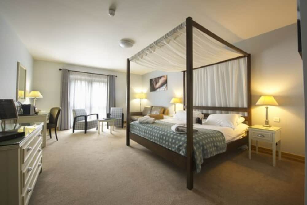 Feature, Luxury, Double Bed