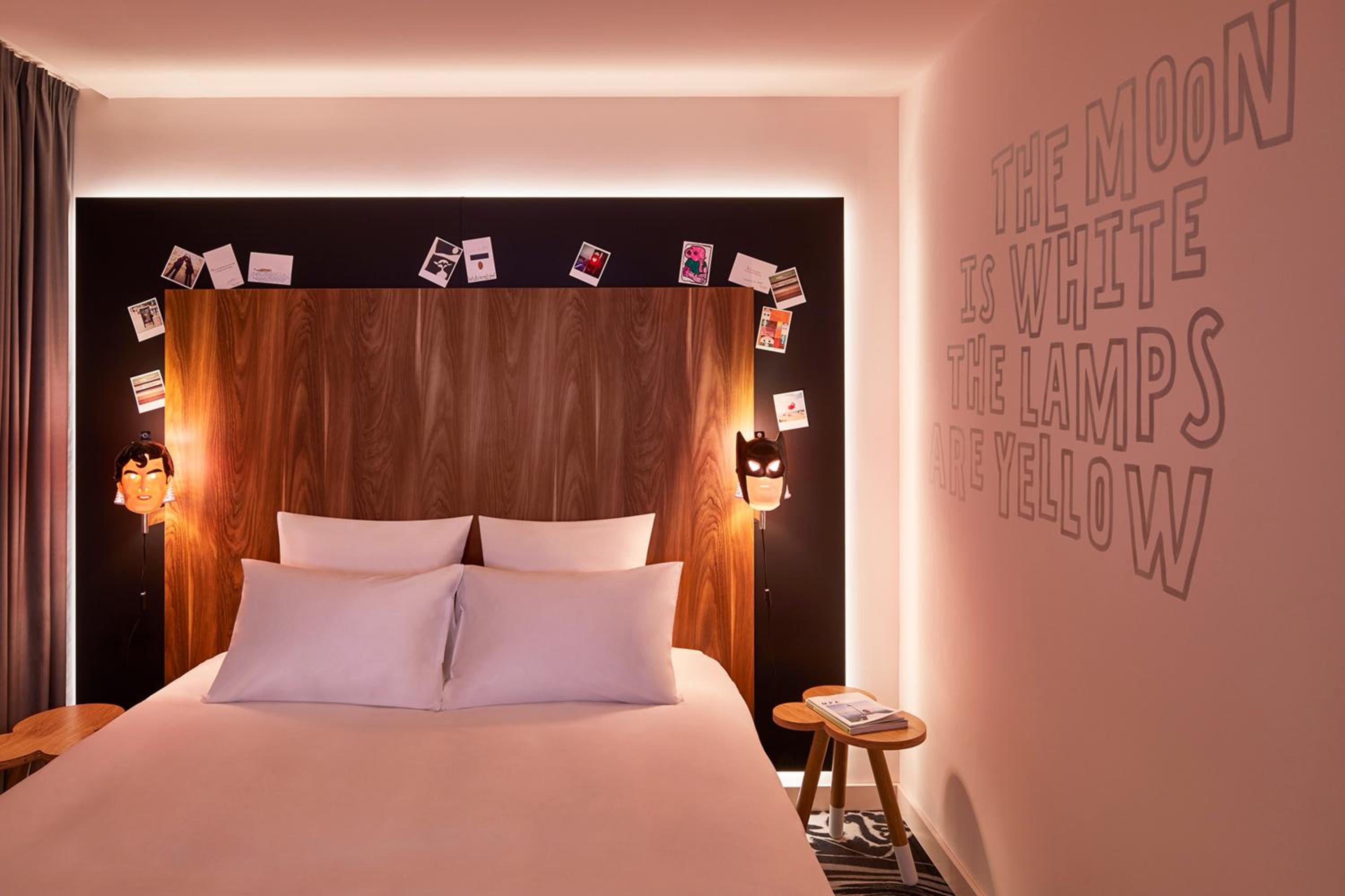 Mama, Medium, Double Bed