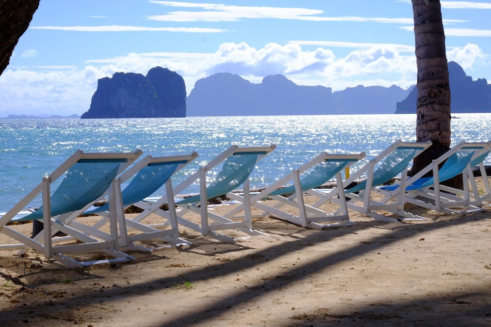 Koh Ngai Cliff Beach Resort 55/61