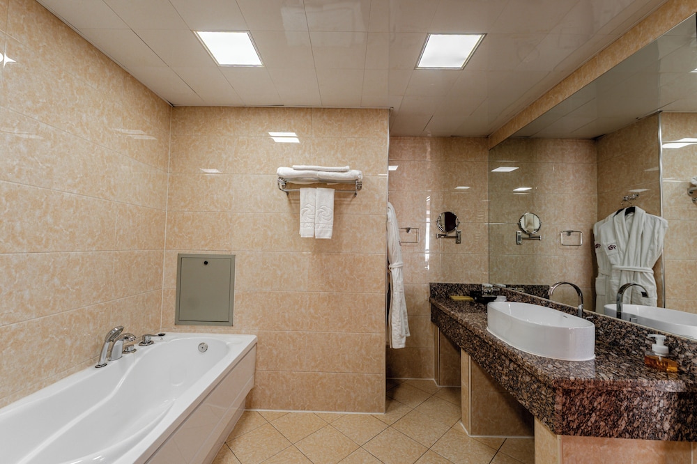 Premium Hotel 56/59