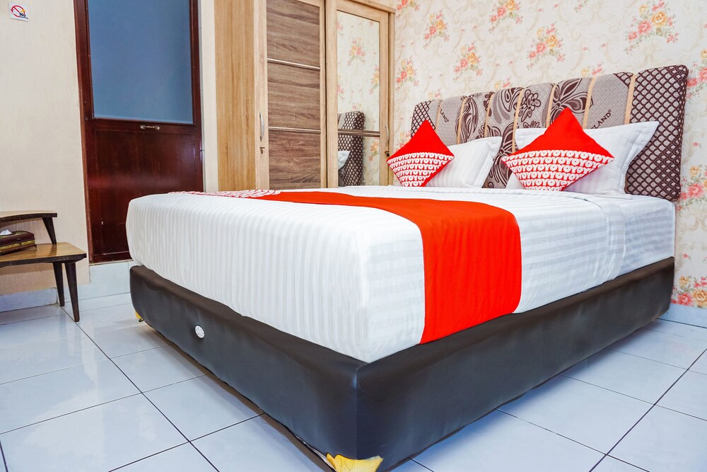 Hotel O Jalan Jenderal Sudirman Near Imam Bonjol Square Formerly Nelvi Guest House 9/50