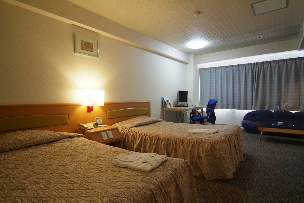 Hotel Crown Hills Himeji 23/40
