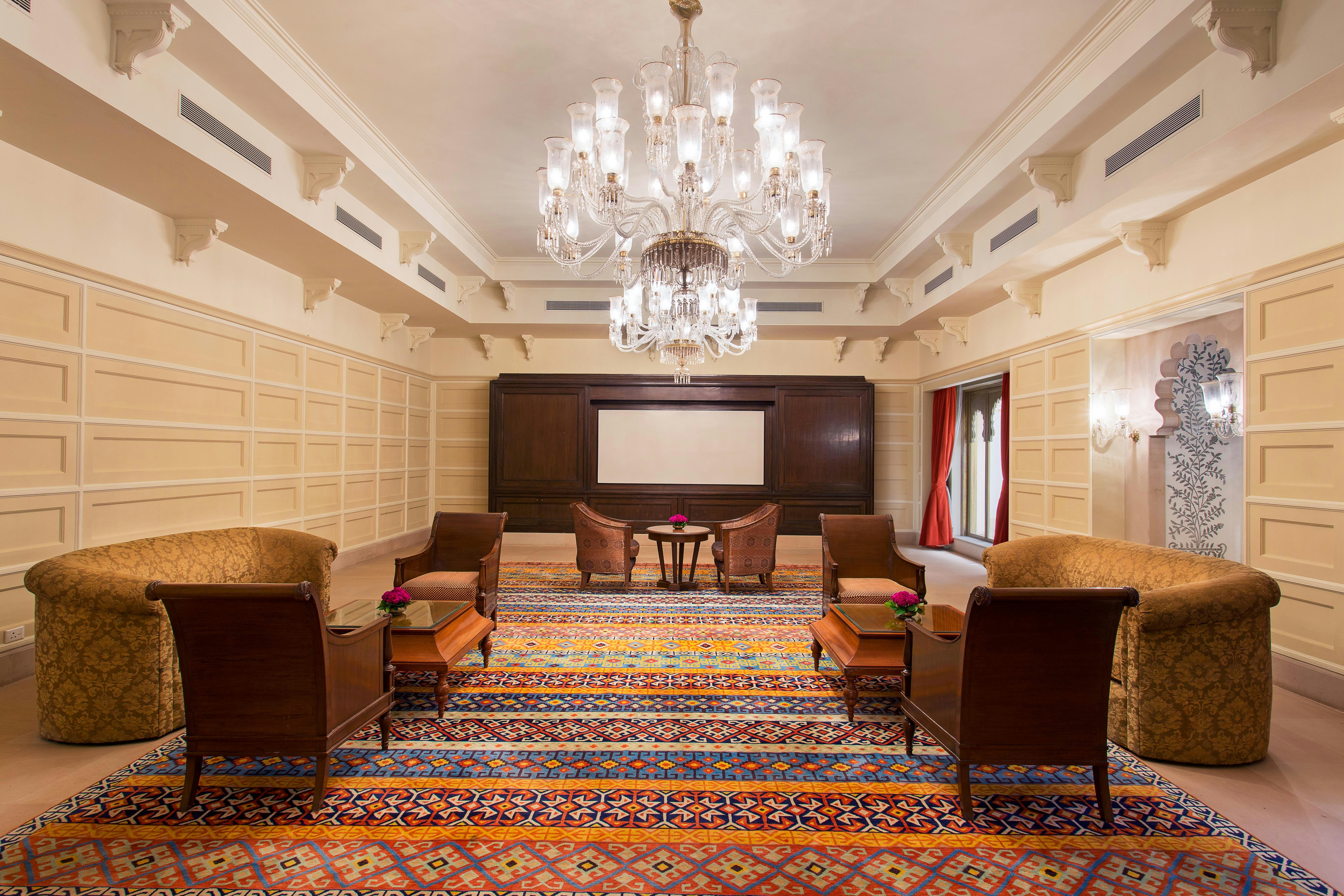 Oberoi Udai Vilas 47/78