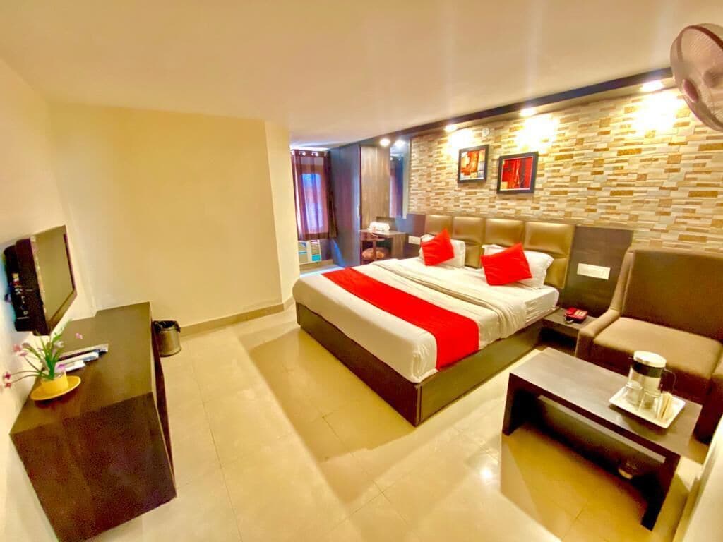 Super, Deluxe, Double Bed، Oyo Rooms Ludhiana Railway Station Clock Tower 3/4