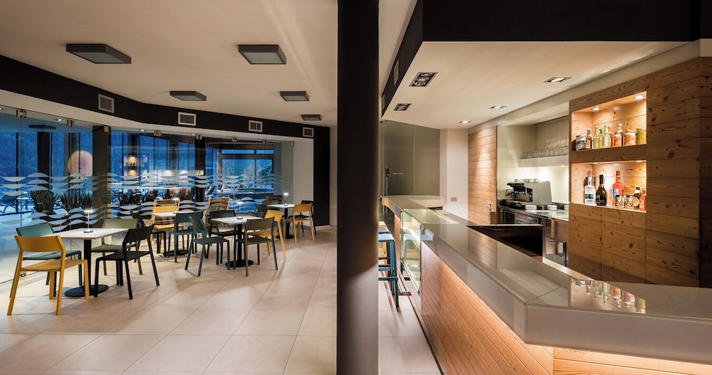 Boite Hotel 39/50