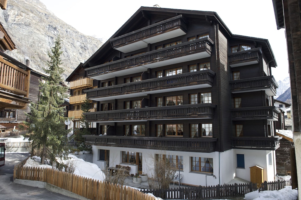 Haus Dent Blanche 2/50