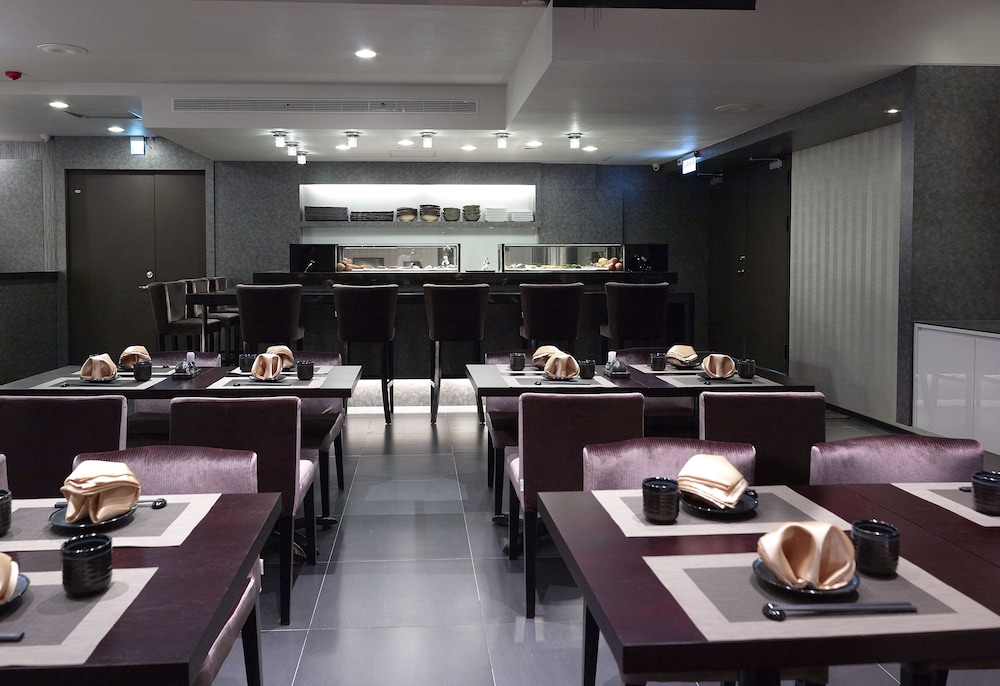 The Loft Hotel 66/75