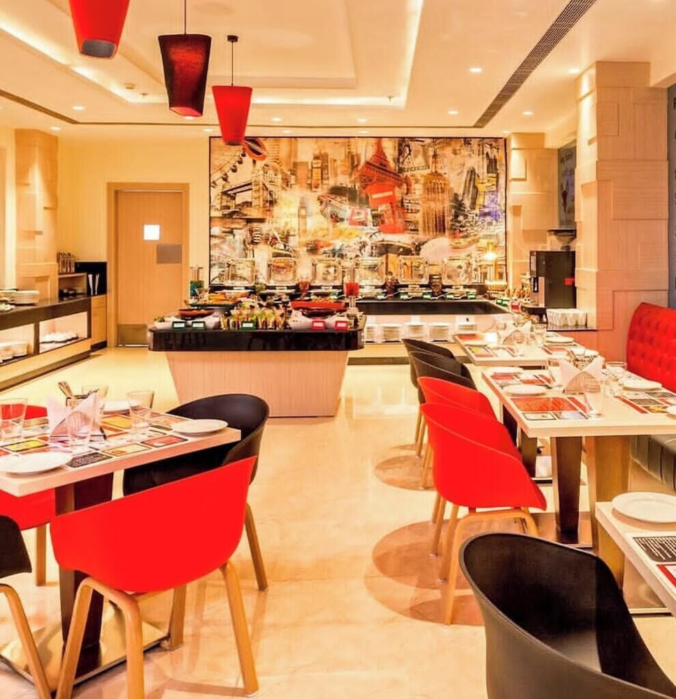 Red Fox Hotel, Alwar 30/50