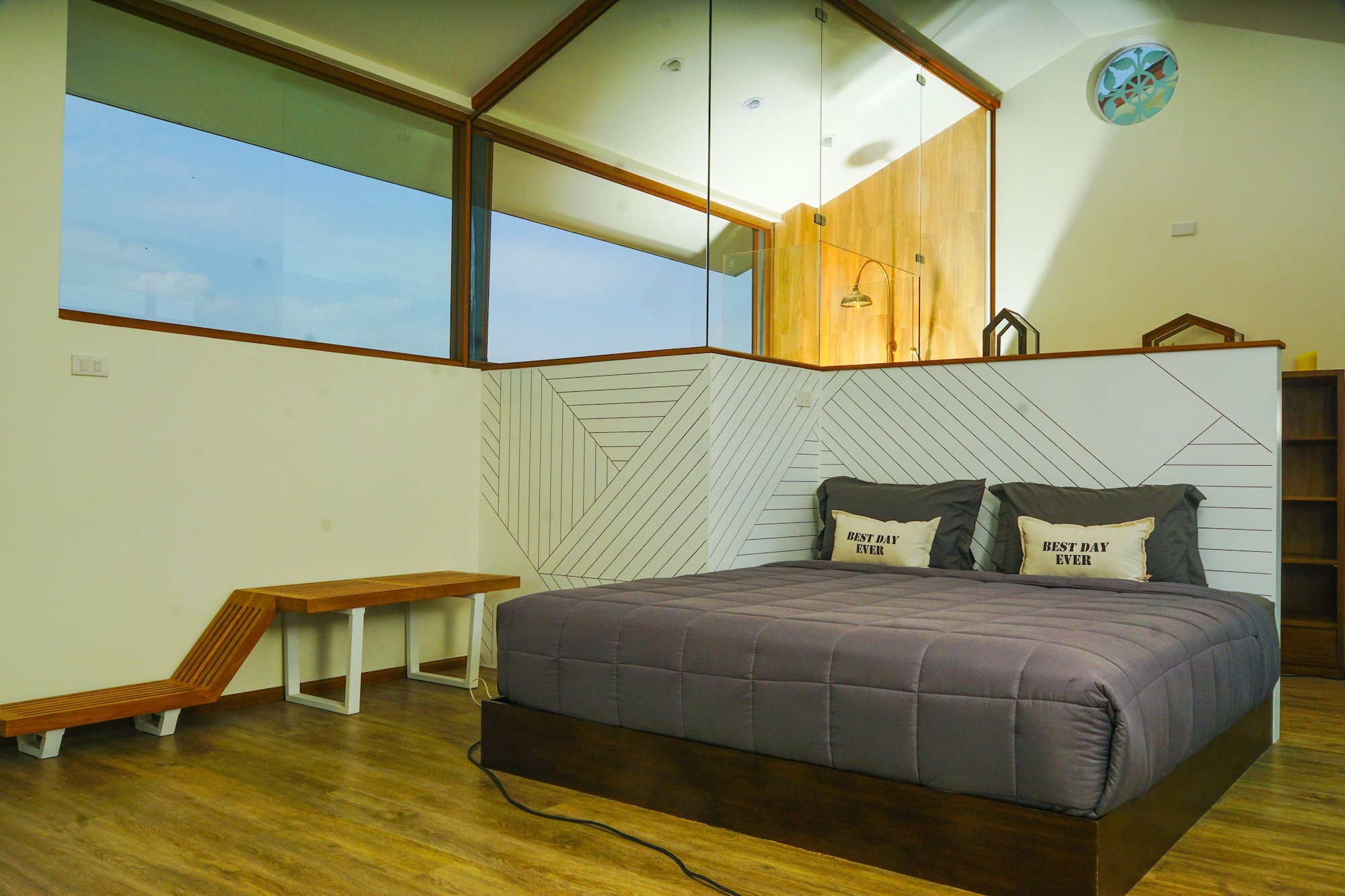 1 BEDROOM, VILLA