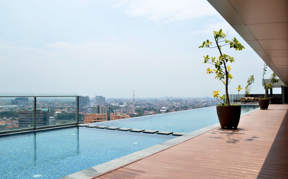 Louis Kienne Hotel Simpang Lima 33/67
