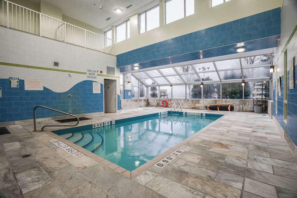 swimming pool spa